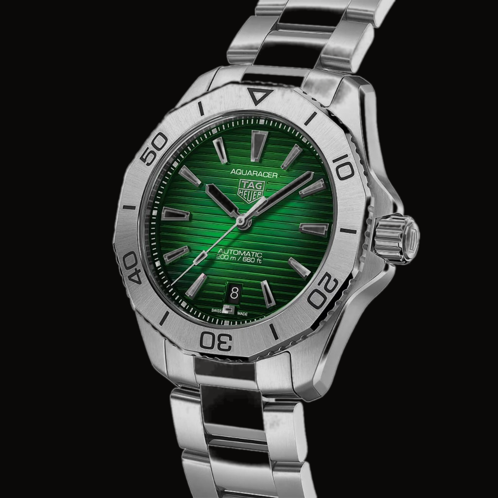 TAG Heuer Aquaracer 外圈煙燻細節