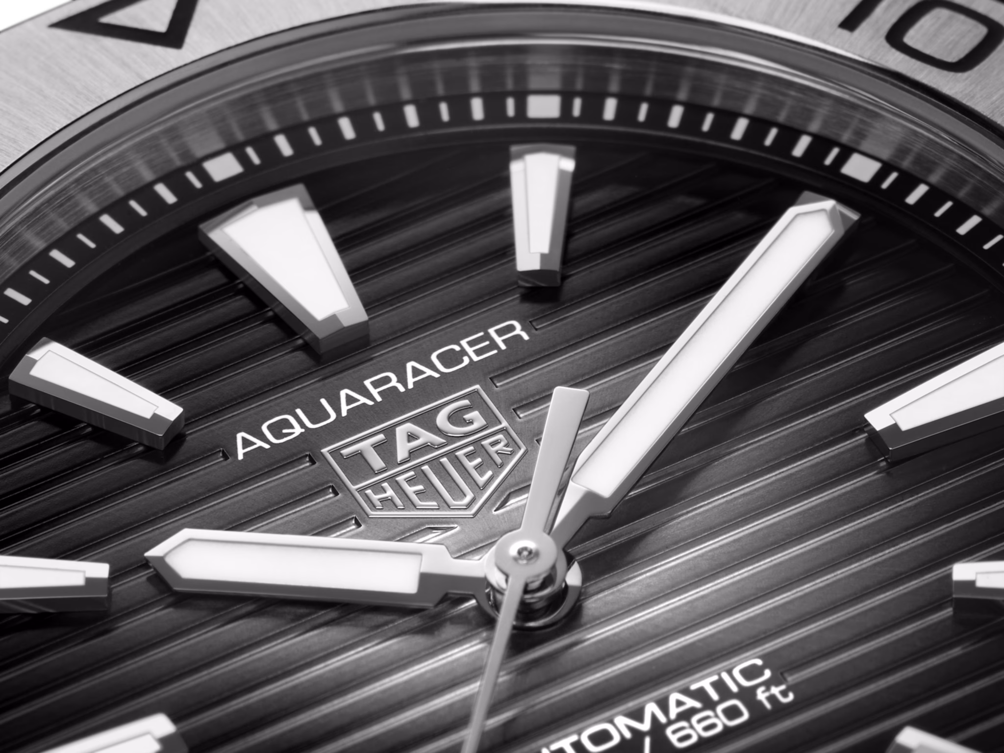TAG Heuer Aquaracer 甲板紋錶面
